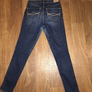 HiGH RISE 🎀dark wash Abercrombie & Fitch